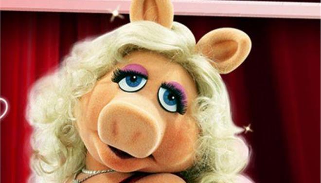 Η Μις Πίγκι έχει… ενδυματολόγο