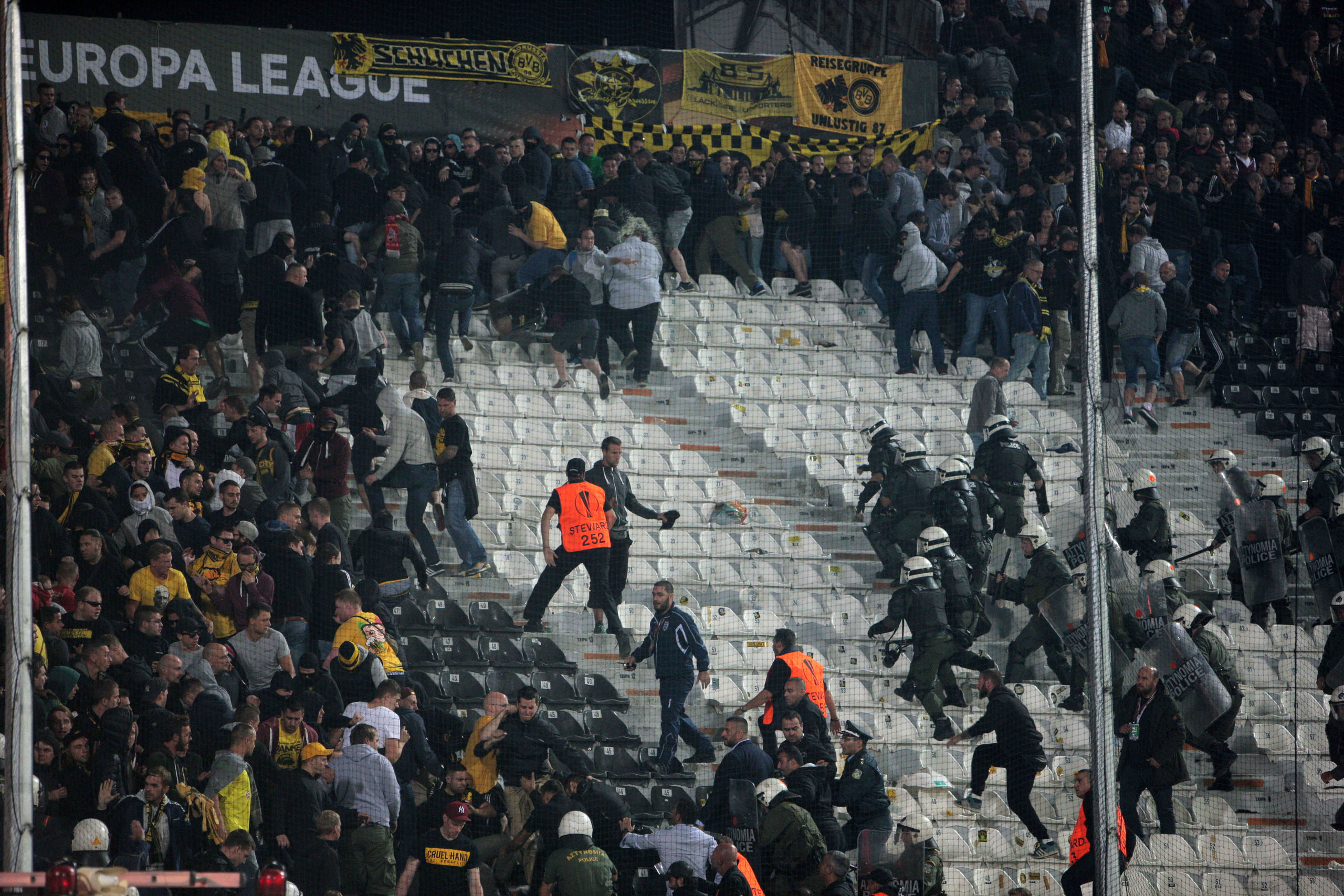 Συνελήφθησαν οπαδοί της Ντόρτμουντ στη Θεσσαλονίκη