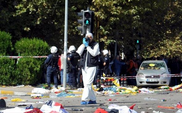 Διαδηλώσεις σε Παρίσι και Ζυρίχη για την τραγωδία στην Άγκυρα