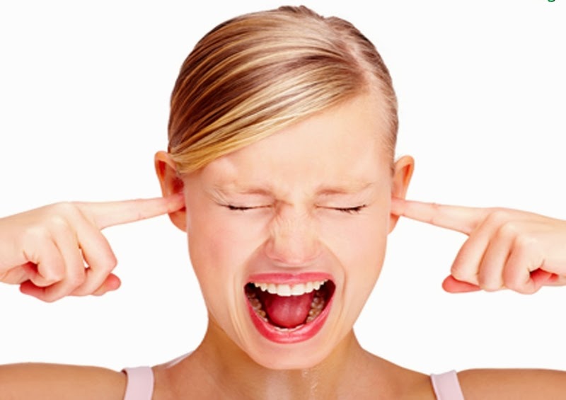 Γιατί βουίζουν τα αυτιά μας; – Τι είναι οι εμβοές;