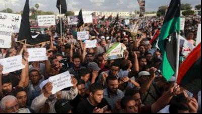 Λιβύη: Τουλάχιστον 6 νεκροί από εκτόξευση πυραύλων σε διαδήλωση