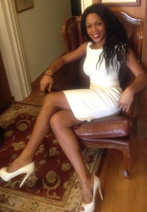 Η… μαύρη γαζέλα ψηφίζει Άδωνι – ΦΩΤΟ