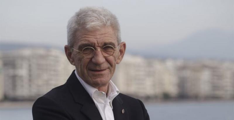 “Περήφανος” ο Μπουτάρης για τη συλλογή του με τα “κακόγουστα αντικείμενα” – ΦΩΤΟ