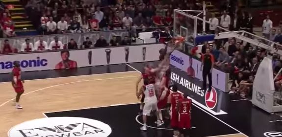 Έτσι κέρδισε την Αρμάνι ο Ολυμπιακός- ΒΙΝΤΕΟ