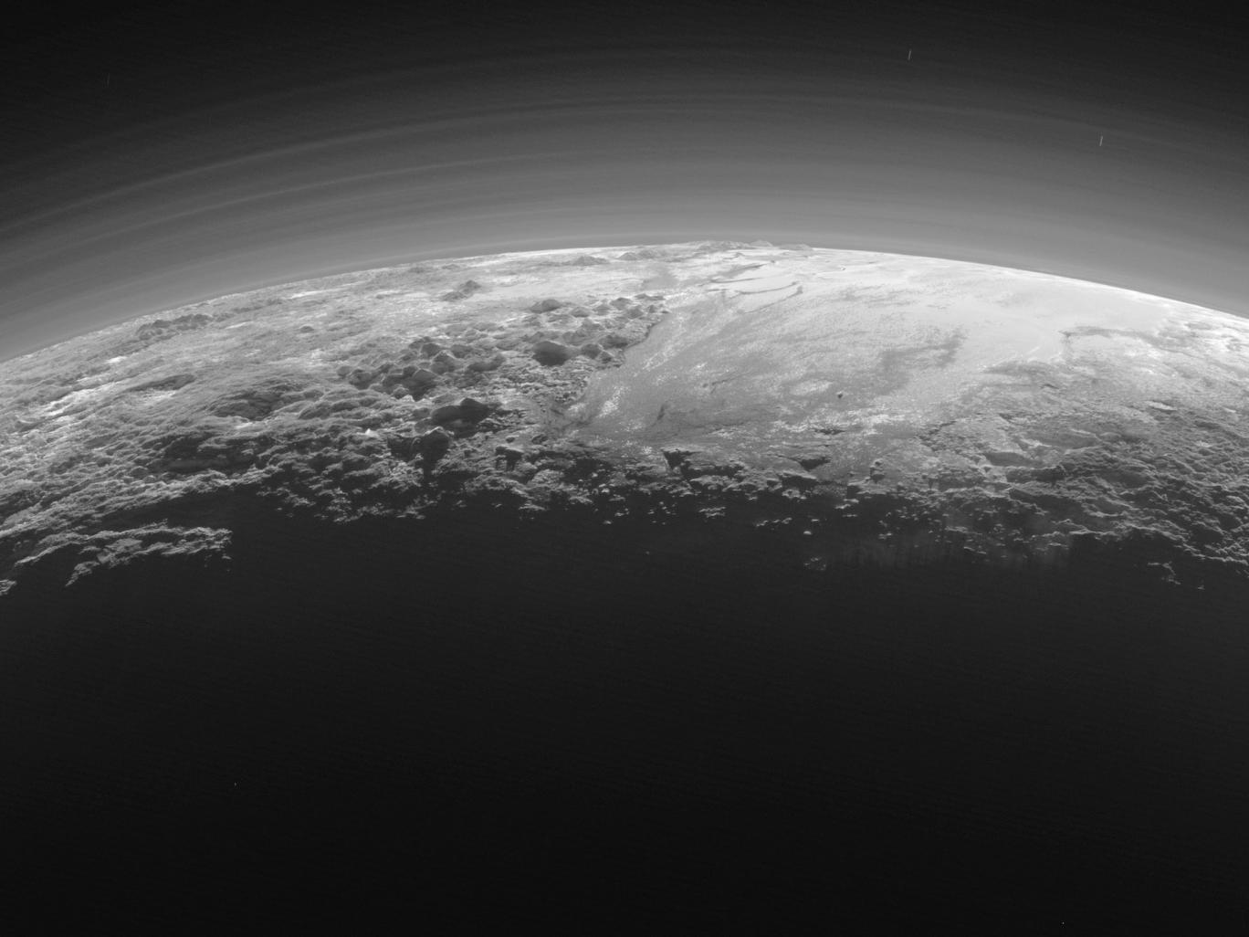 Το επτασφράγιστο μυστικό της NASA για τον Πλούτωνα – Αγωνία για τις επικείμενες ανακοινώσεις