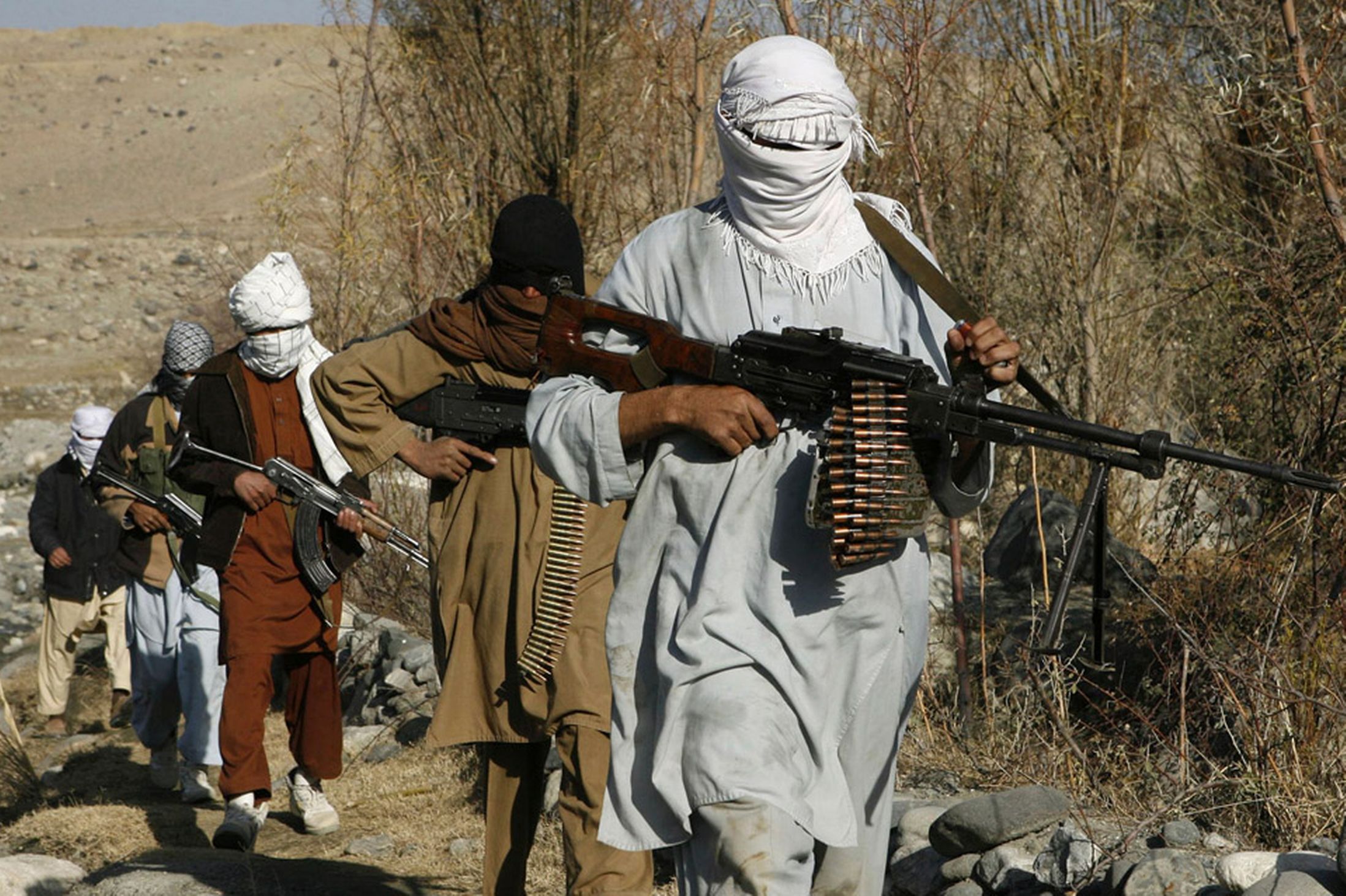 Οι Ταλιμπάν στρατολογούν παιδιά στις περιοχές που καταλαμβάνουν