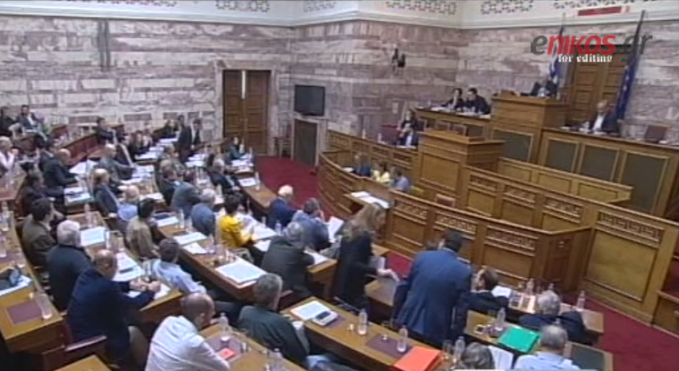 Ένταση και αντιπαραθέσεις στη Βουλή για τις τηλεοπτικές άδειες – ΒΙΝΤΕΟ