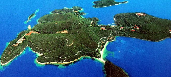 Γάμος στον Σκορπιό στα βήματα της Τζάκι