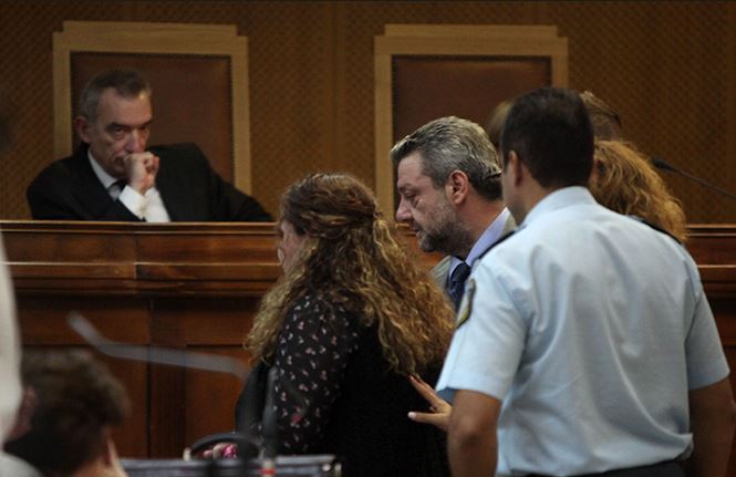 Συνεχίζεται η δίκη για τη δολοφονία Φύσσα – Δεν καταθέτει η αδελφή του