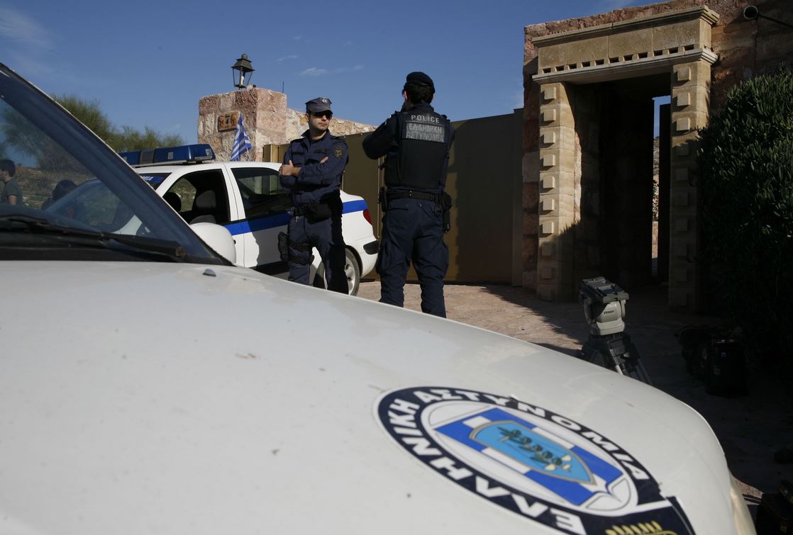 Σπείρα που έκλεβε μόνο πινακίδες κυκλοφορίας