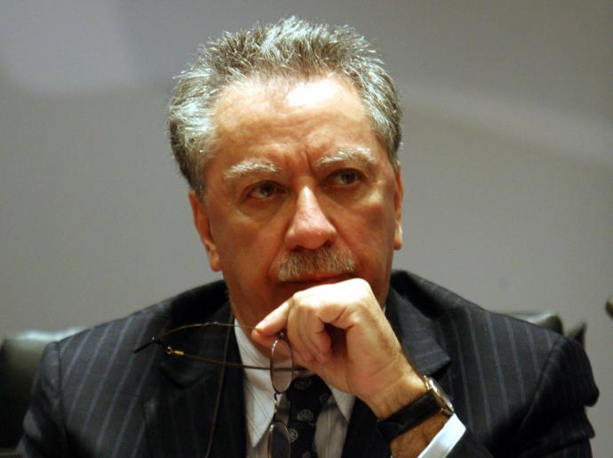 Σάλλας: Να μην στερηθούν βιοπαλαιστές τα σπίτια τους