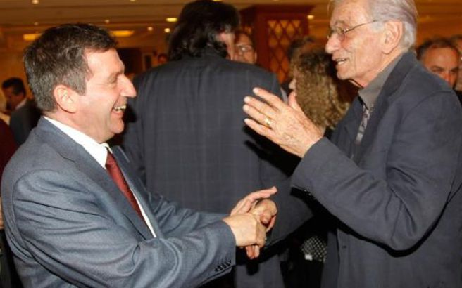 Παραιτήθηκε ο Βασίλης Βασιλικός από δημοτικός σύμβουλος Αθηναίων