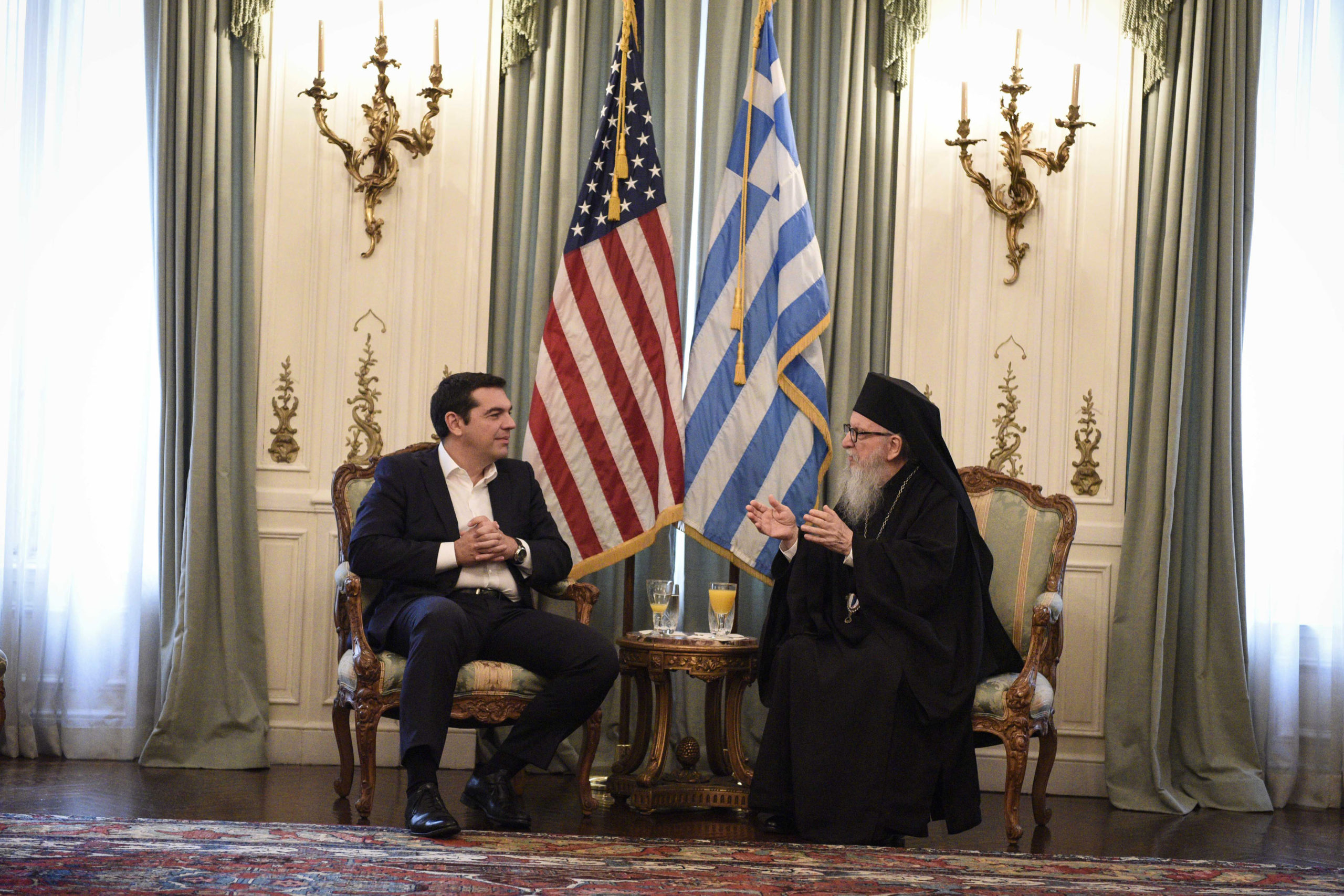 Συνάντηση Τσίπρα – Αρχιεπισκόπου Αμερικής – ΦΩΤΟ
