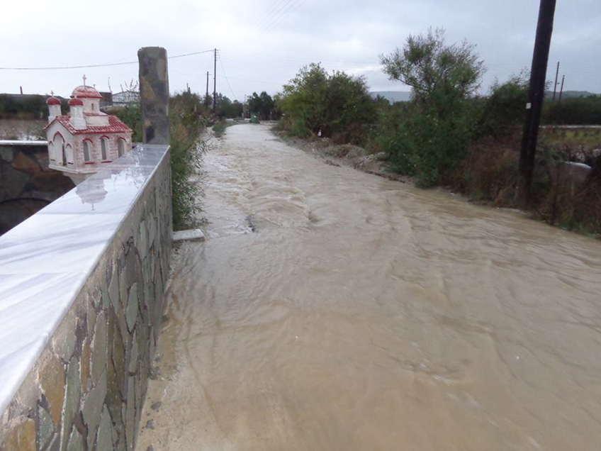 Προβλήματα σε όλη τη Λέσβο από τις συνεχείς βροχοπτώσεις – ΒΙΝΤΕΟ