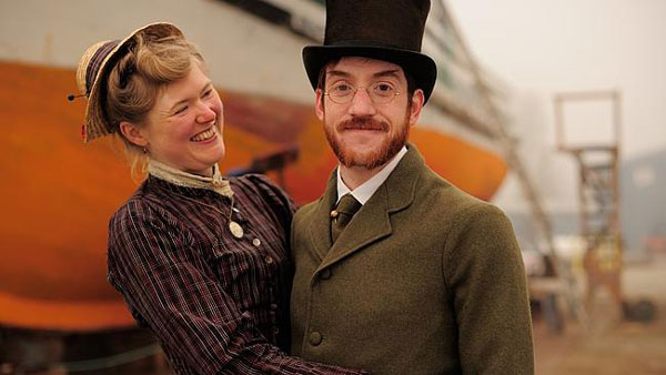 Το ζευγάρι που ζει στο… 1880 – ΦΩΤΟ