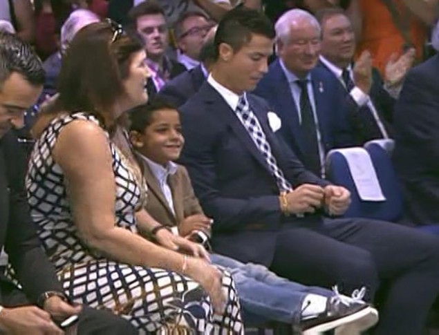 Γιατί ο γιος του Ρονάλντο έκανε έξαλλη τη γιαγιά του; – ΒΙΝΤΕΟ