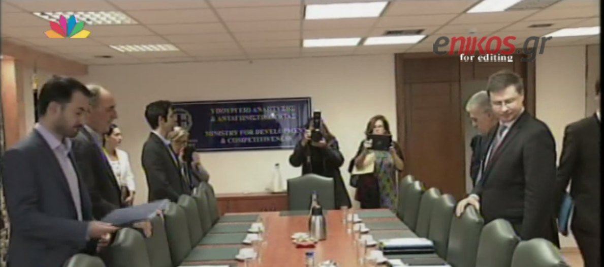 Στο υπουργείο Οικονομικών ο Ντομπρόβσκις – ΒΙΝΤΕΟ