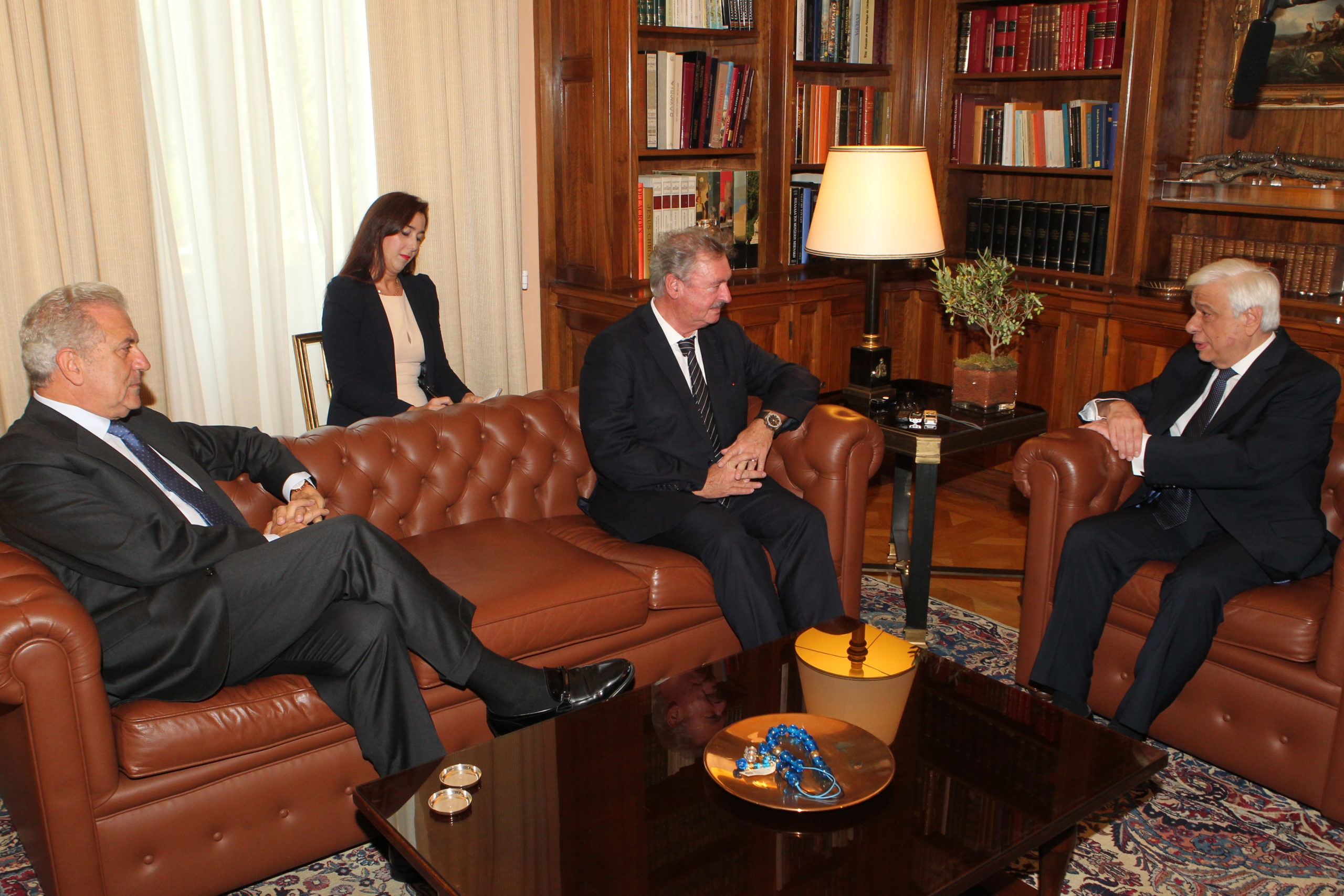 Μήνυμα Παυλόπουλου προς Ευρώπη και Τουρκία για το μεταναστευτικό