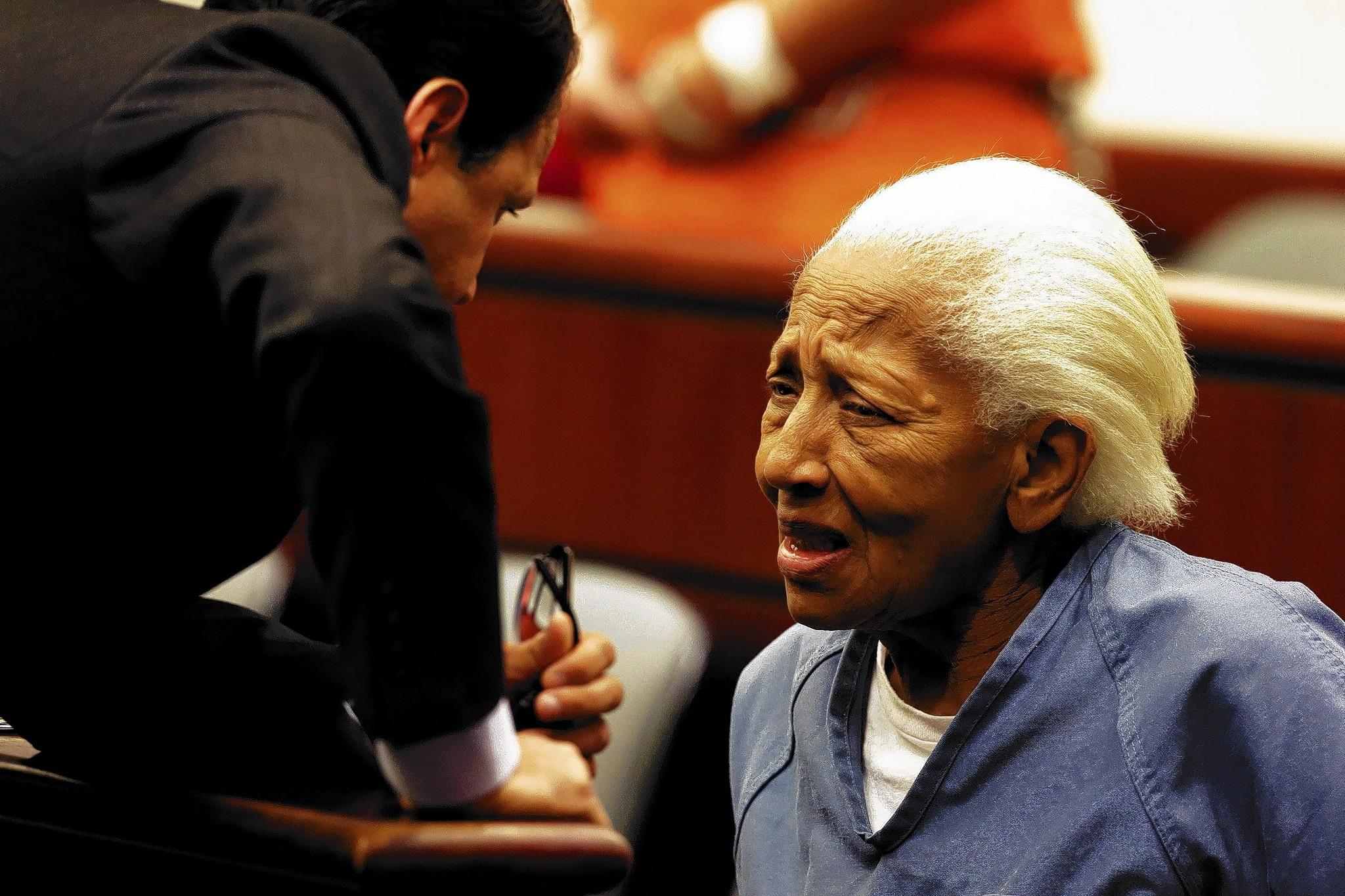 Συνελήφθη στα 85 της για κλοπή κοσμημάτων