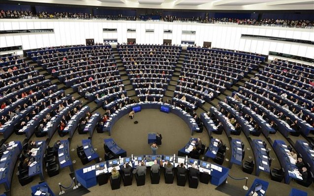 Κόντρα στο Ευρωκοινοβούλιο για το μεταναστευτικό