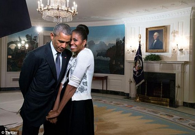 Οι επετειακές φωτογραφίες του ζεύγους Ομπάμα για τα 23 χρόνια γάμου – ΦΩΤΟ