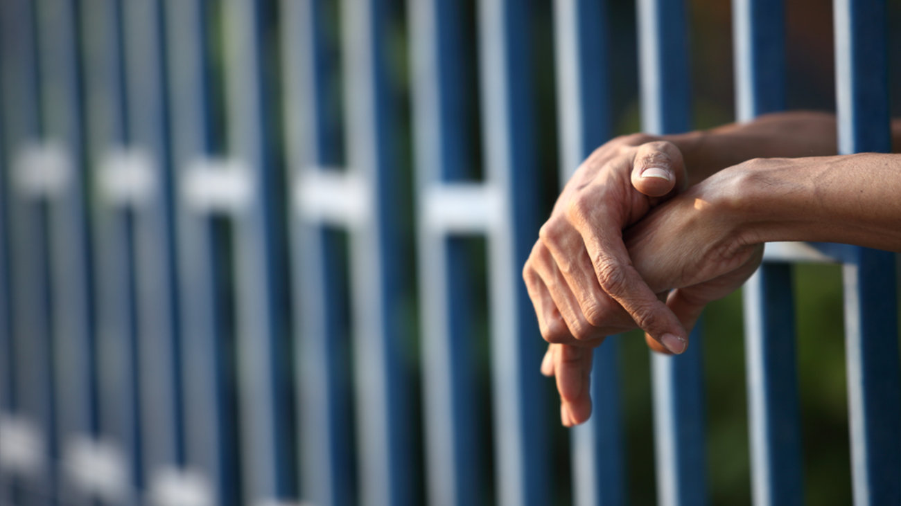 Στη φυλακή ο 37χρονος που παραδόθηκε στην Αντιτρομοκρατική