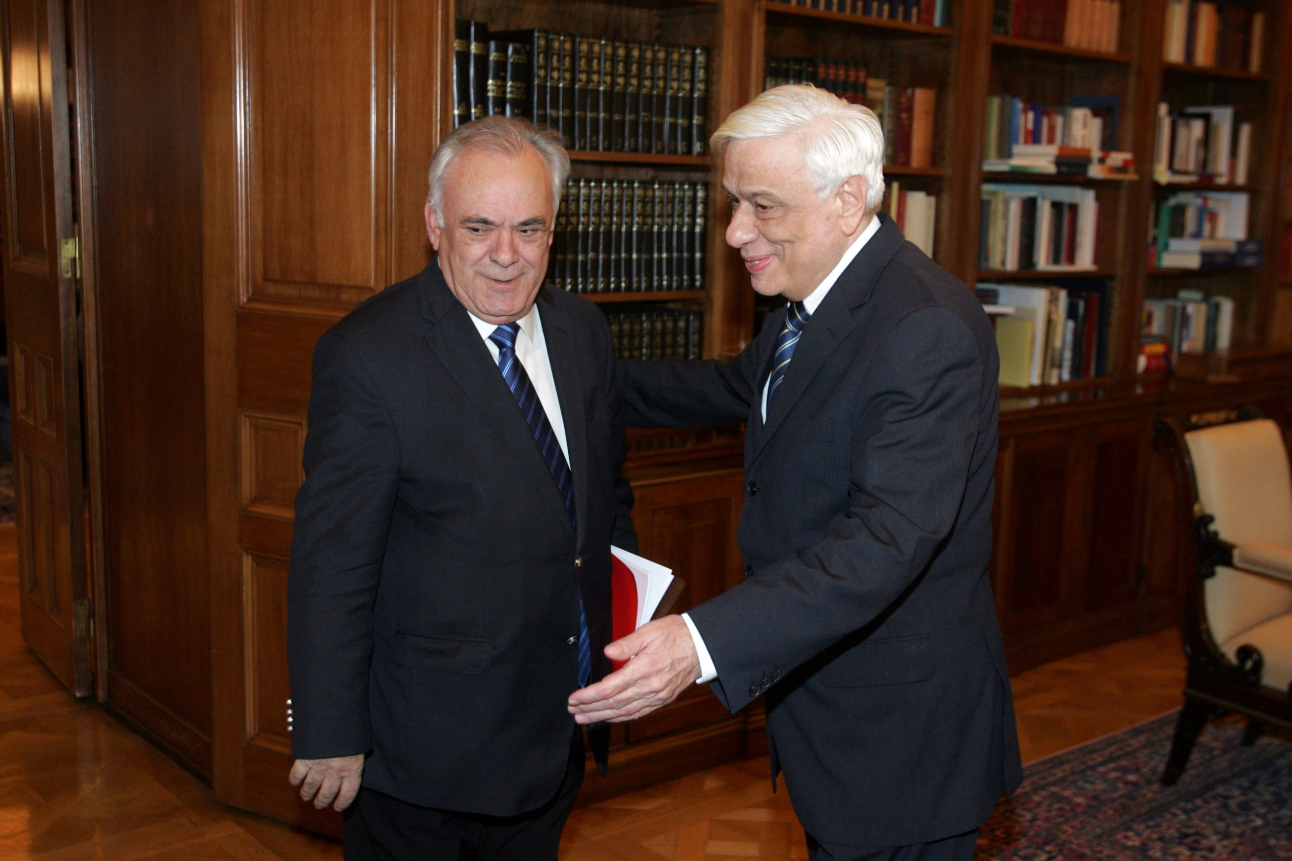 Ο διάλογος Παυλόπουλου – Δραγασάκη