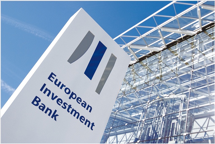 Ένα δισ. ευρώ παραπάνω δάνεια για επενδύσεις στην Ελλάδα