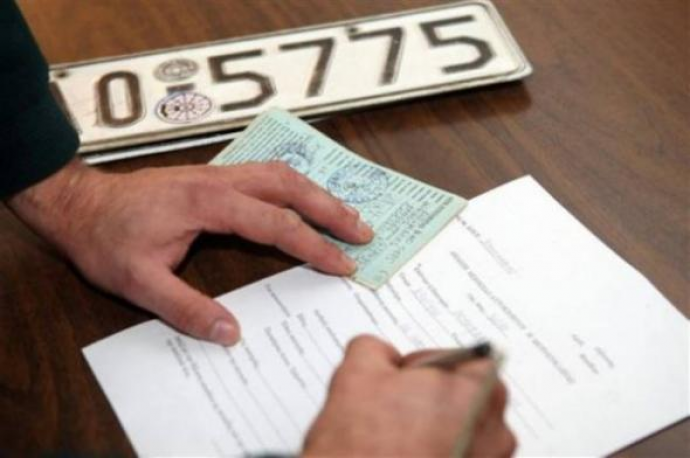 Αυξάνονται τα τέλη κυκλοφορίας