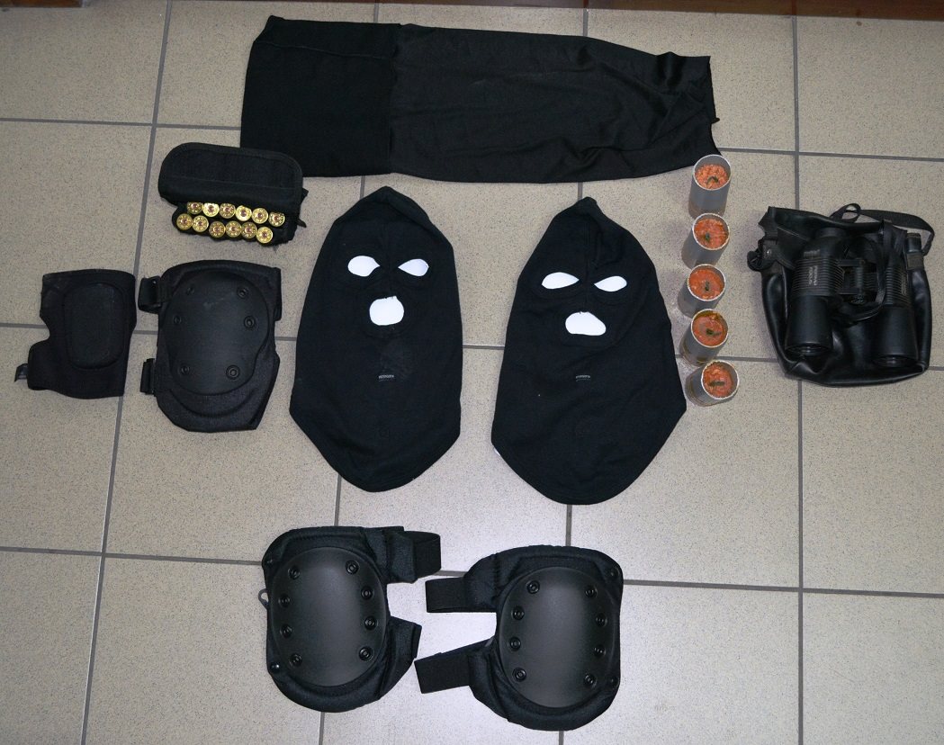 Ναρκωτικά και όπλα για την «Ομάδα Ε» – Τα ευρήματα της ΕΛΑΣ – ΒΙΝΤΕΟ