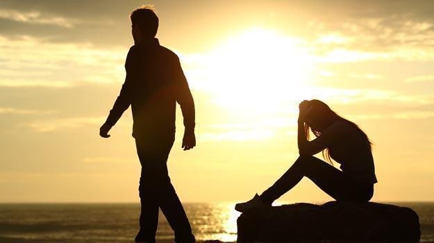 Γιατί στις μέρες μας χωρίζουμε τόσο εύκολα;