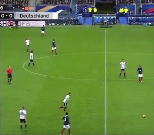 Η στιγμή της έκρηξης και οι αρχικοί πανηγυρισμοί των θεατών στο γήπεδο – ΒΙΝΤΕΟ