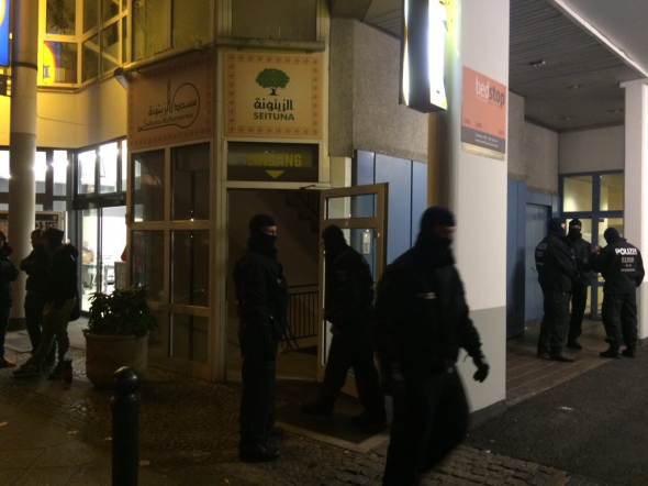 Βερολίνο- Η αστυνομία «πρόλαβε» μια πράξη βίας