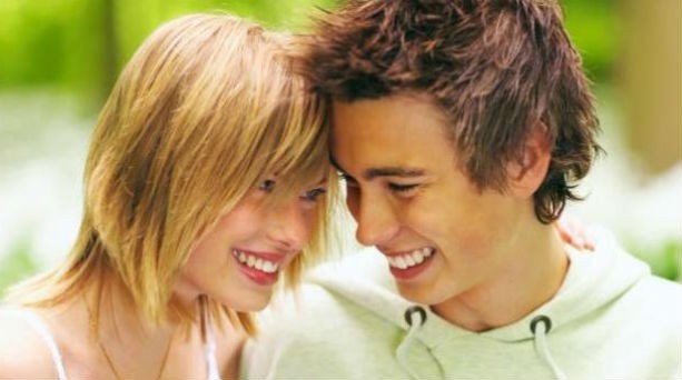Τα πρώτα φλερτ στην εφηβεία- Τι πρέπει να πεις στο παιδί