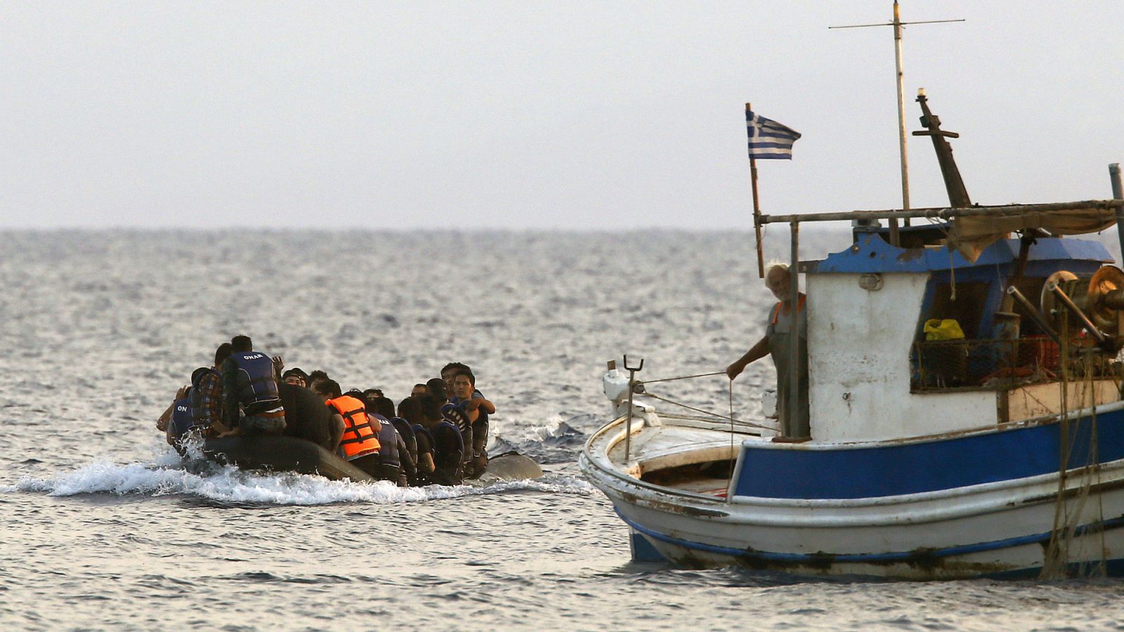 Ενισχύεται η Frontex στον Πειραιά – Για “σημαντική απόφαση” μίλησε ο Αβραμόπουλος
