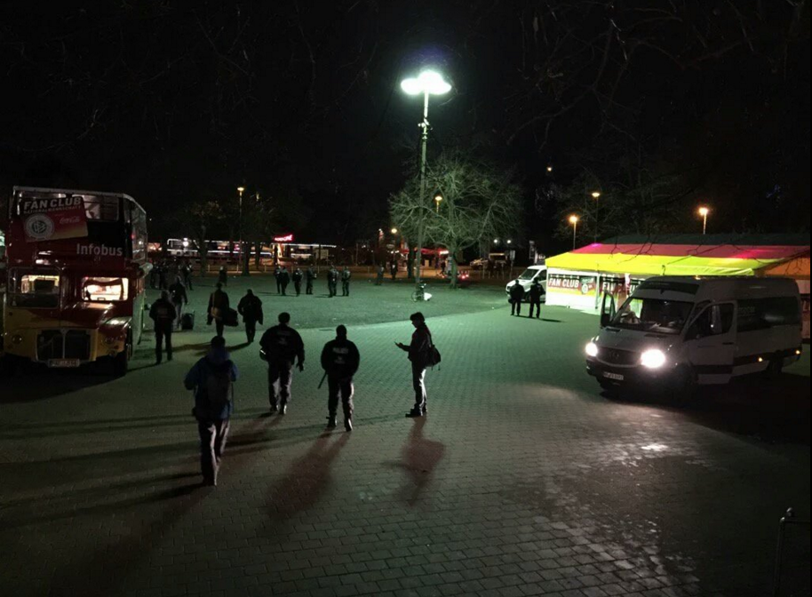 Αννόβερο – Η αστυνομία ζητά από τους πολίτες να μην βγαίνουν από τα σπίτια τους