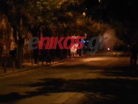 ΒΙΝΤΕΟ από τα επεισόδια στα Εξάρχεια – ΤΩΡΑ