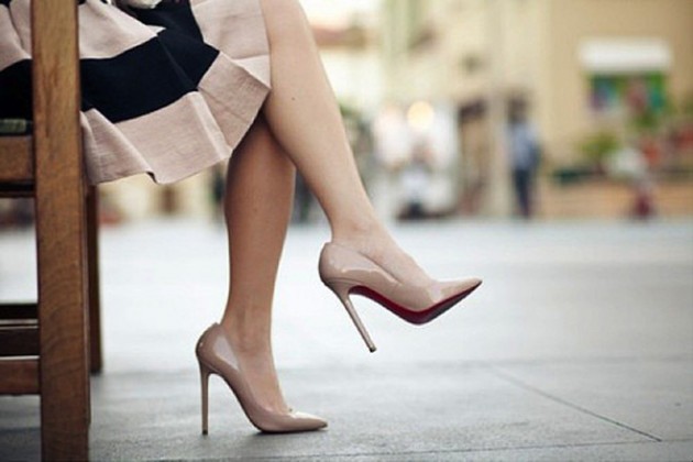 12 συμβουλές για να φοράς τακούνια και να… πετάς