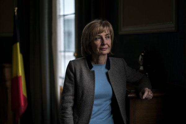 Σε λίστα υπόπτων οι τζιχαντιστές που αιματοκύλισαν το Παρίσι ένα μήνα πριν τις επιθέσεις