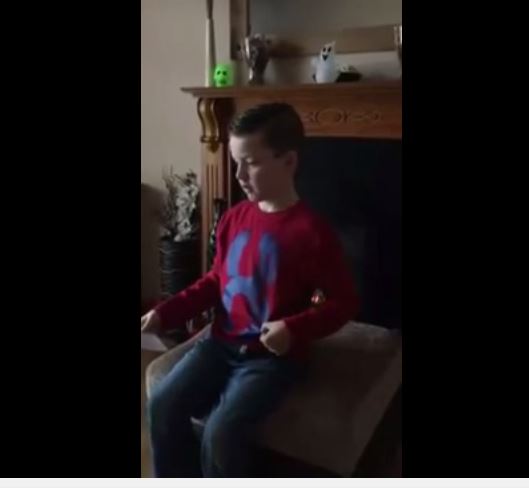 Η συγκίνηση ενός 6χρονου όταν μαθαίνει ότι θα αποκτήσει αδελφάκι – ΒΙΝΤΕΟ