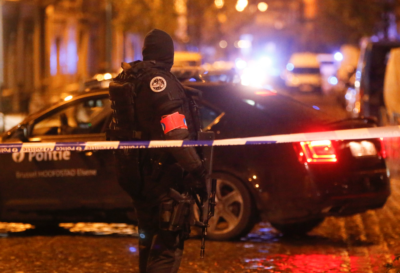 Νέες ΦΩΤΟ από τις αντιτρομοκρατικές επιχειρήσεις στο Βέλγιο