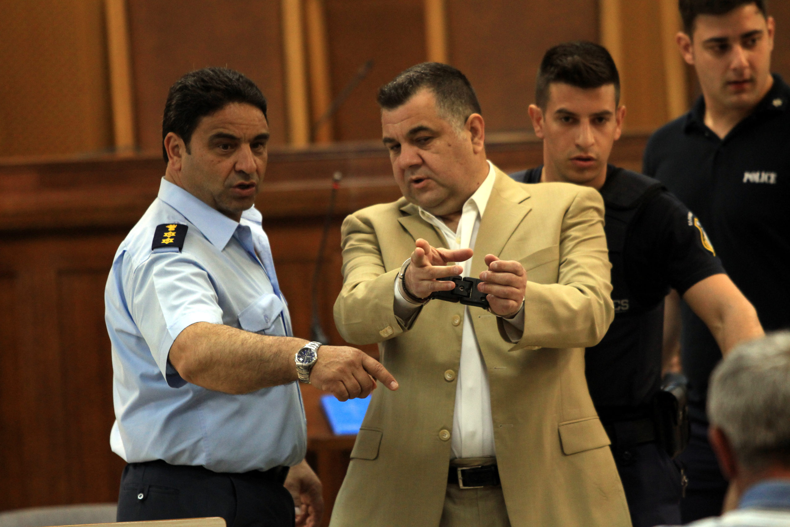 Αυτό είναι το μαχαίρι του δολοφόνου του Φύσσα – ΦΩΤΟ