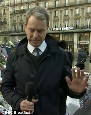 Ρεπόρτερ του BBC ξέσπασε σε κλάματα live… από το Παρίσι – ΒΙΝΤΕΟ