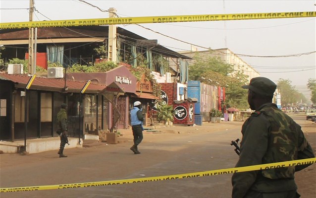 Τρεις όμηροι νεκροί στο Μάλι