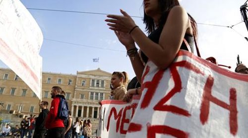 Κλειστή η Πανεπιστημίου στα Προπύλαια