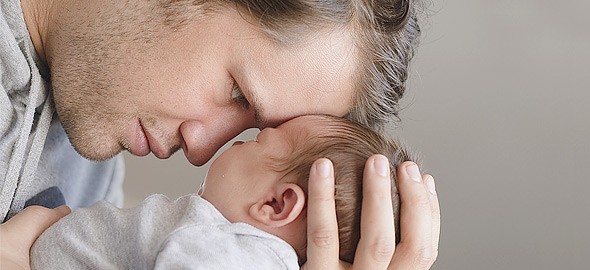 Πώς χτίζεται η σχέση του πατέρα με το παιδί