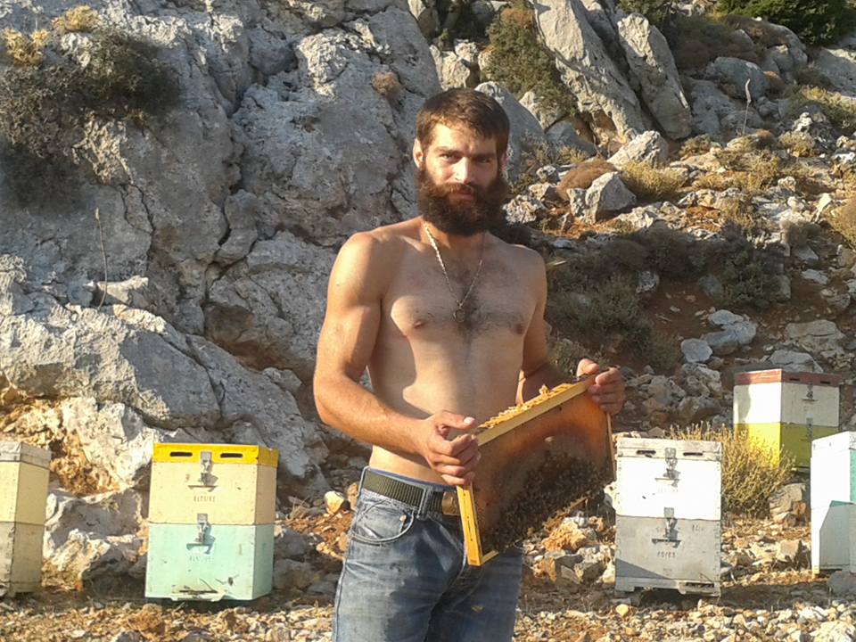 «Δεν περίμενα τέτοιο χαμό» λέει ο αγρότης από την Κρήτη