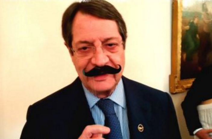 Ο Νίκος Αναστασιάδης με… μουστάκι για καλό σκοπό – ΦΩΤΟ