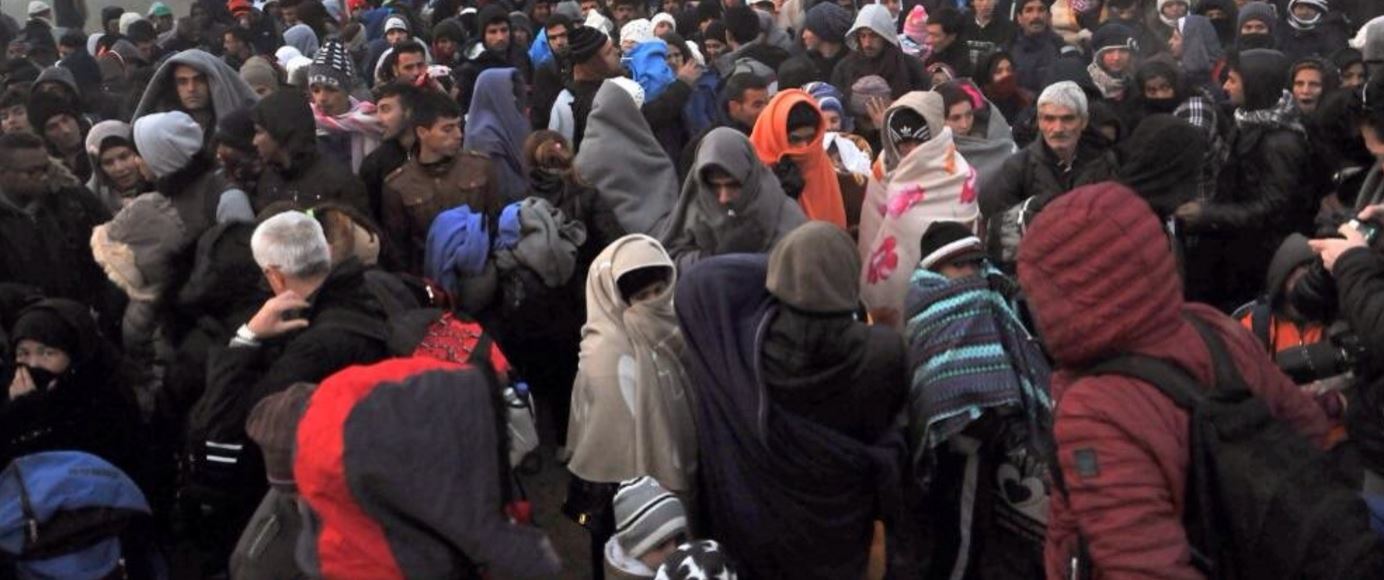 Μόνο σε πρόσφυγες πολέμου επιτρέπουν τη διέλευση τα Σκόπια