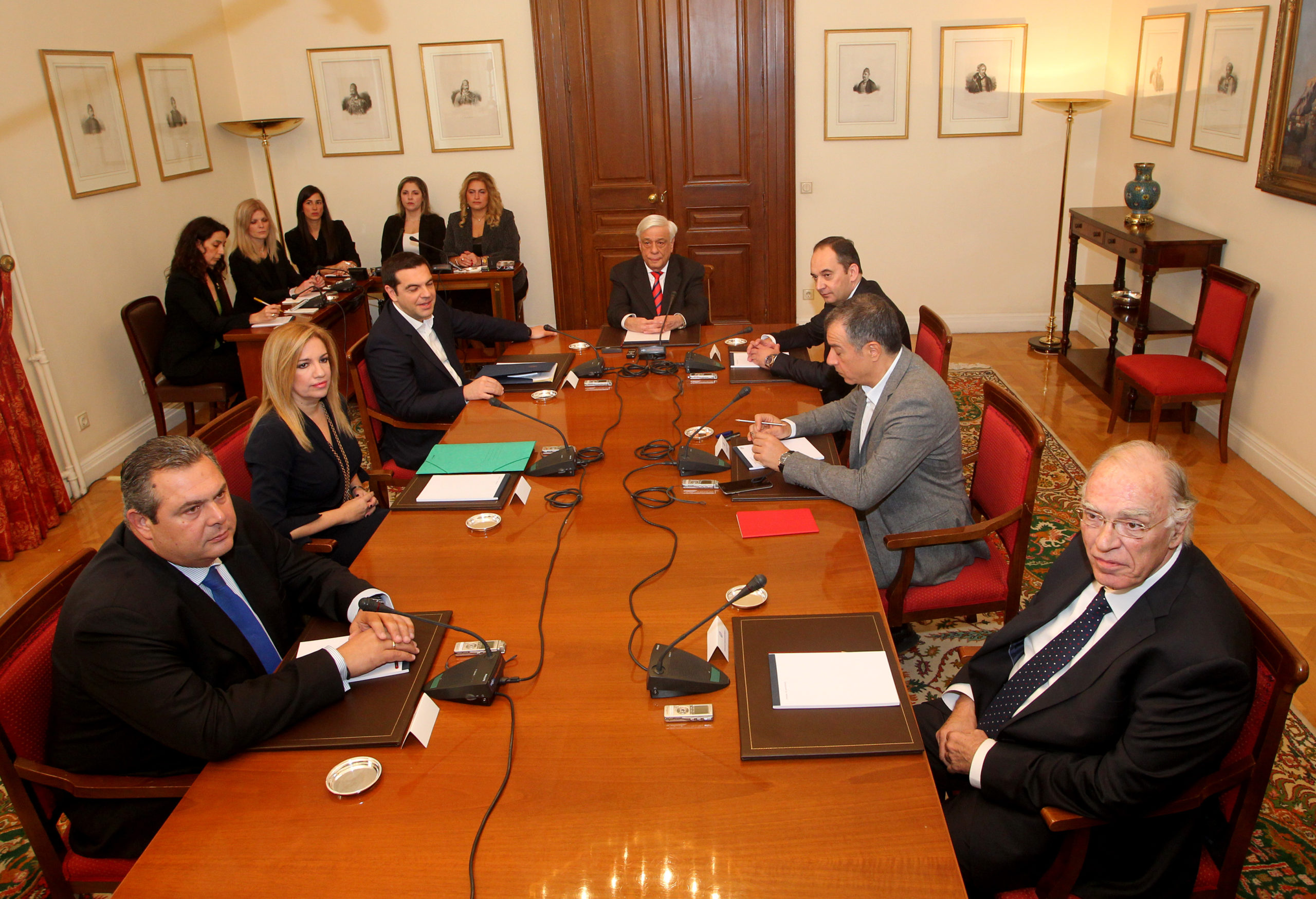 Ο διάλογος Τσίπρα – Πλακιωτάκη – Καμμένου και… τα F-16 – ΒΙΝΤΕΟ